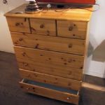 111 4134 CHEST OF DRAWERS
